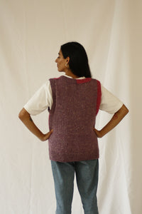 The thread of this garment was found in Kyoto, Japan. The design was inspired by the street style, art and architecture of Japan. The softest most comfortable vest you will ever wear! Perfect with a dress or with a white t-shirt and jeans. INGREDIENTS 80% alpaca 20% linen Ethically handwoven in Ecuador. Sustainable fashion, handmade, natural fibers, vintage textiles and upcycled materials.